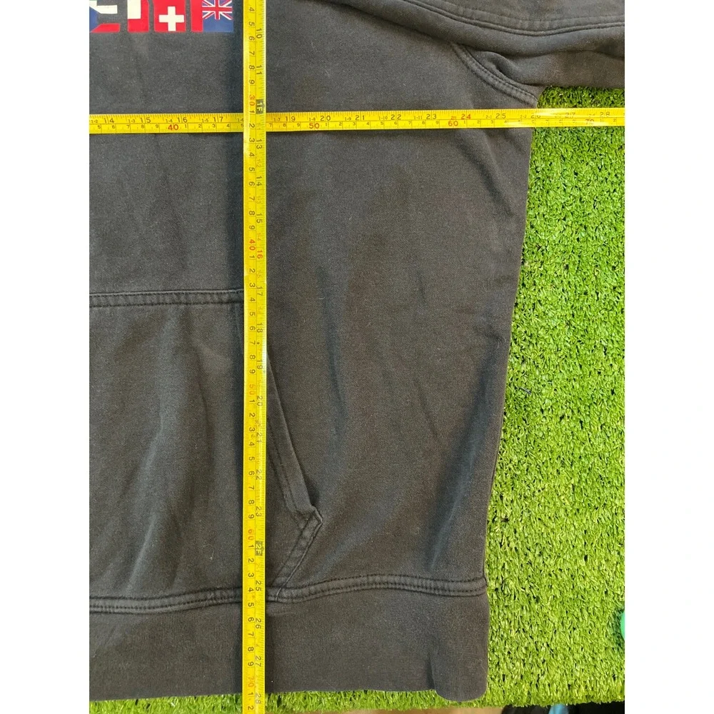 The North Face Mens Black International Flags Logo Pullover Hoodie Sweatshirt XL